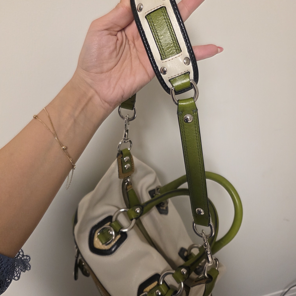 Coach White and Green Women's Bag - Picture 7 of 7